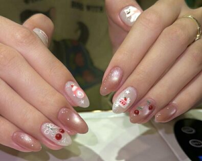 Đổi gió với 20 mẫu nail tết đẹp dễ phối đồ