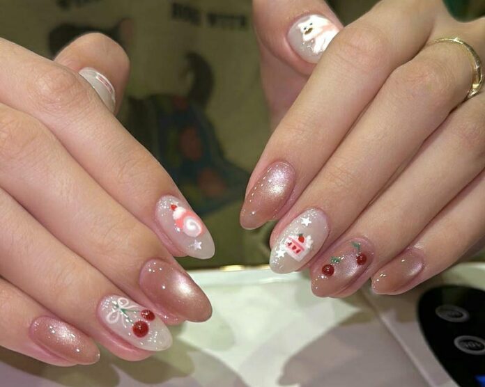 Đổi gió với 20 mẫu nail tết đẹp dễ phối đồ