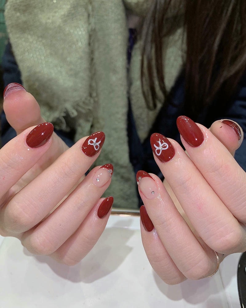nail tết màu đỏ