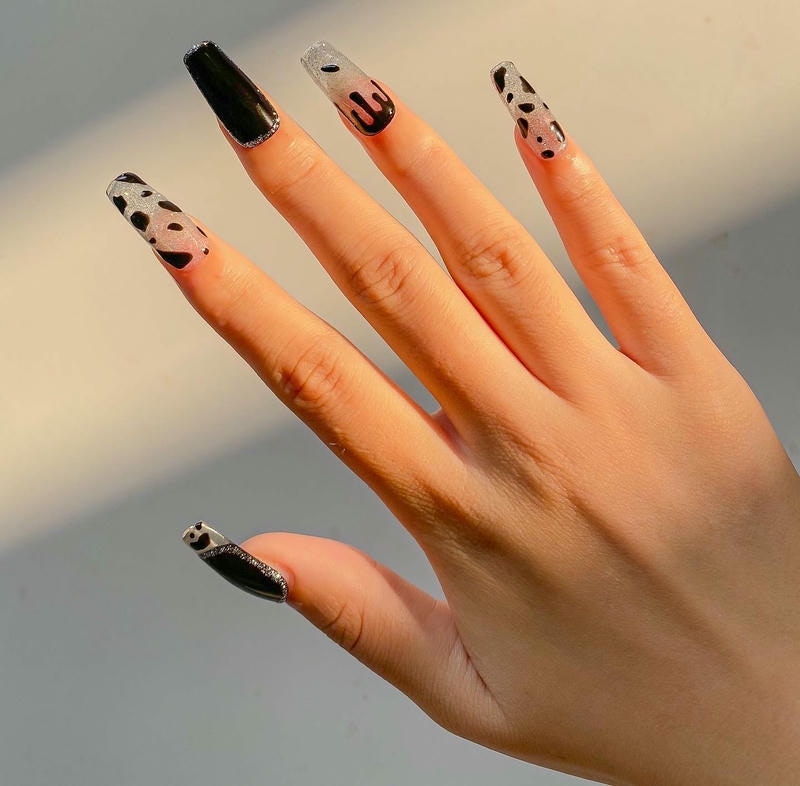 nail tiểu thư chấm đen