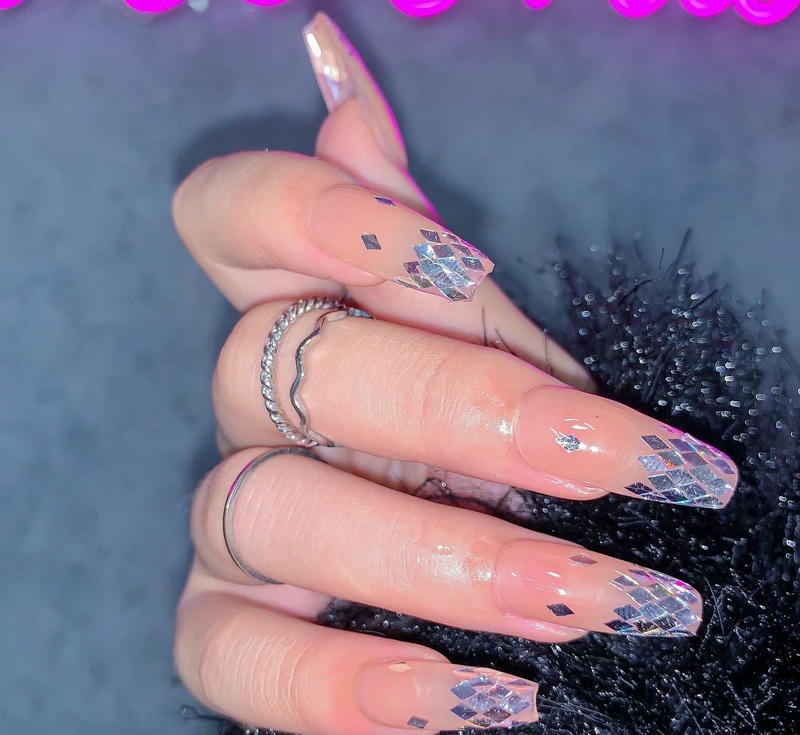 nail tiểu thư đính kim tuyến hình thoi