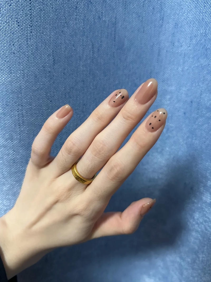 nail trứng cút cho móng tay