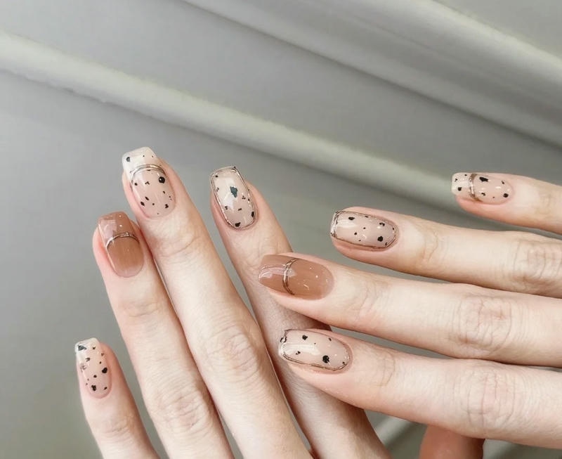 nail trứng cút kem nâu