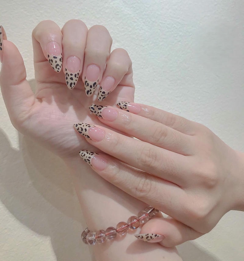 nail trứng cút sơn đầu móng