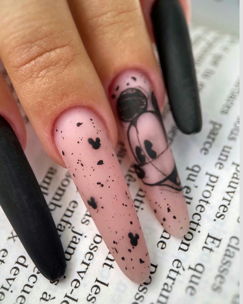 nail trứng cút vẽ chuột micky