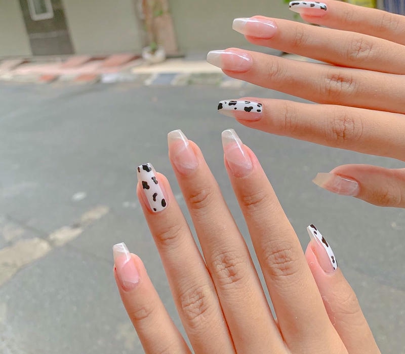nail trứng cút