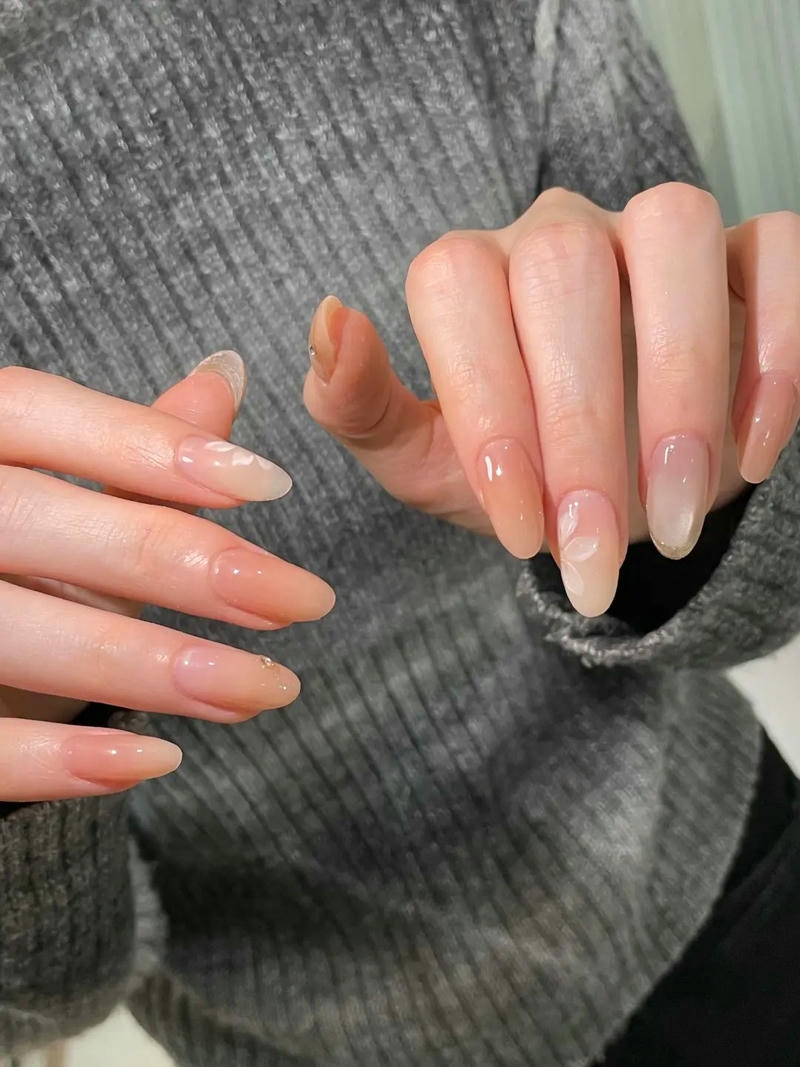 nail trung niên nhẹ nhàng